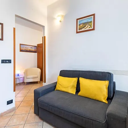 Appartamento Biscarra House *